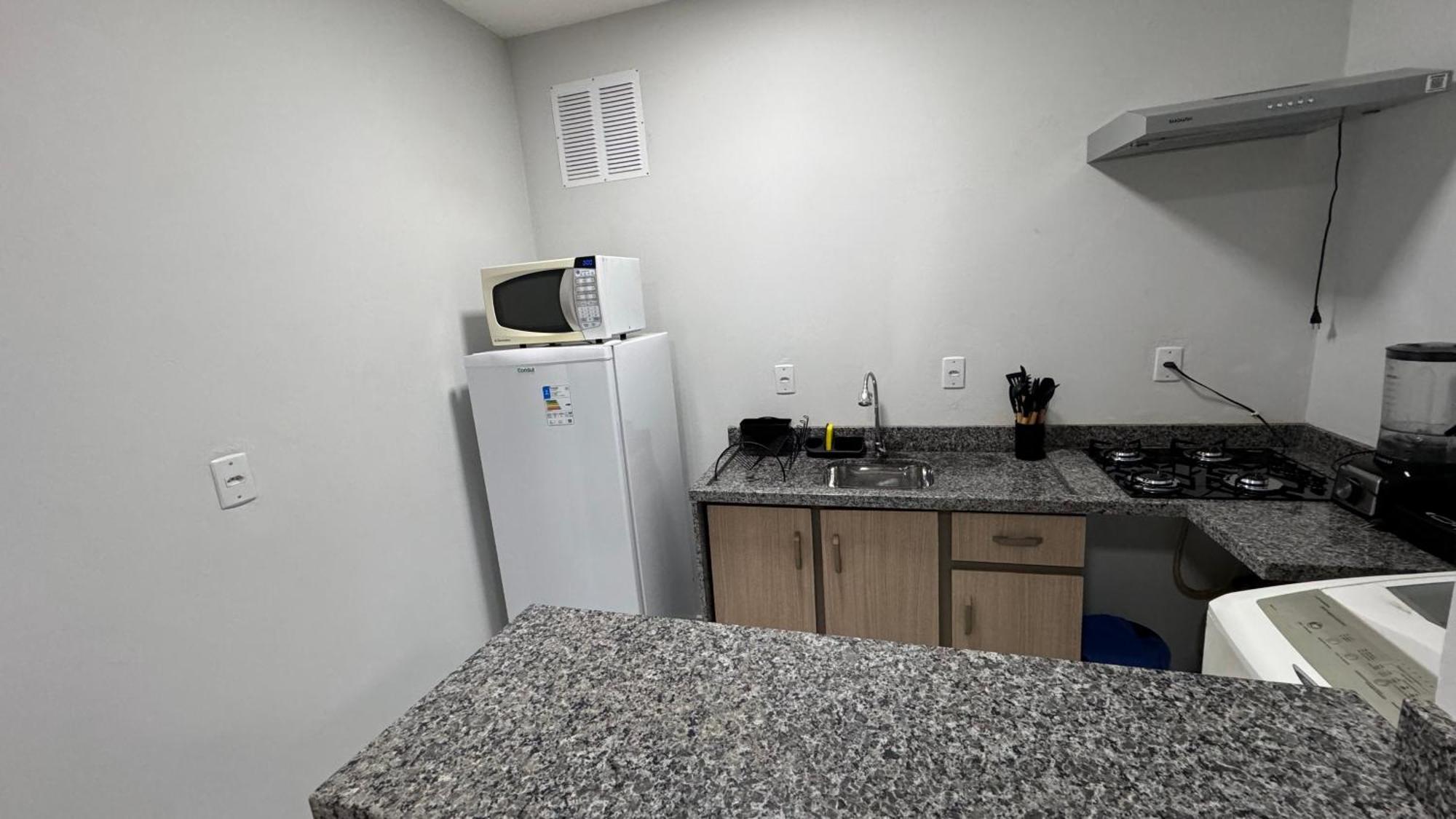 Kitnet Localizado 6 Min Shopping Apartment Tubarao Bagian luar foto